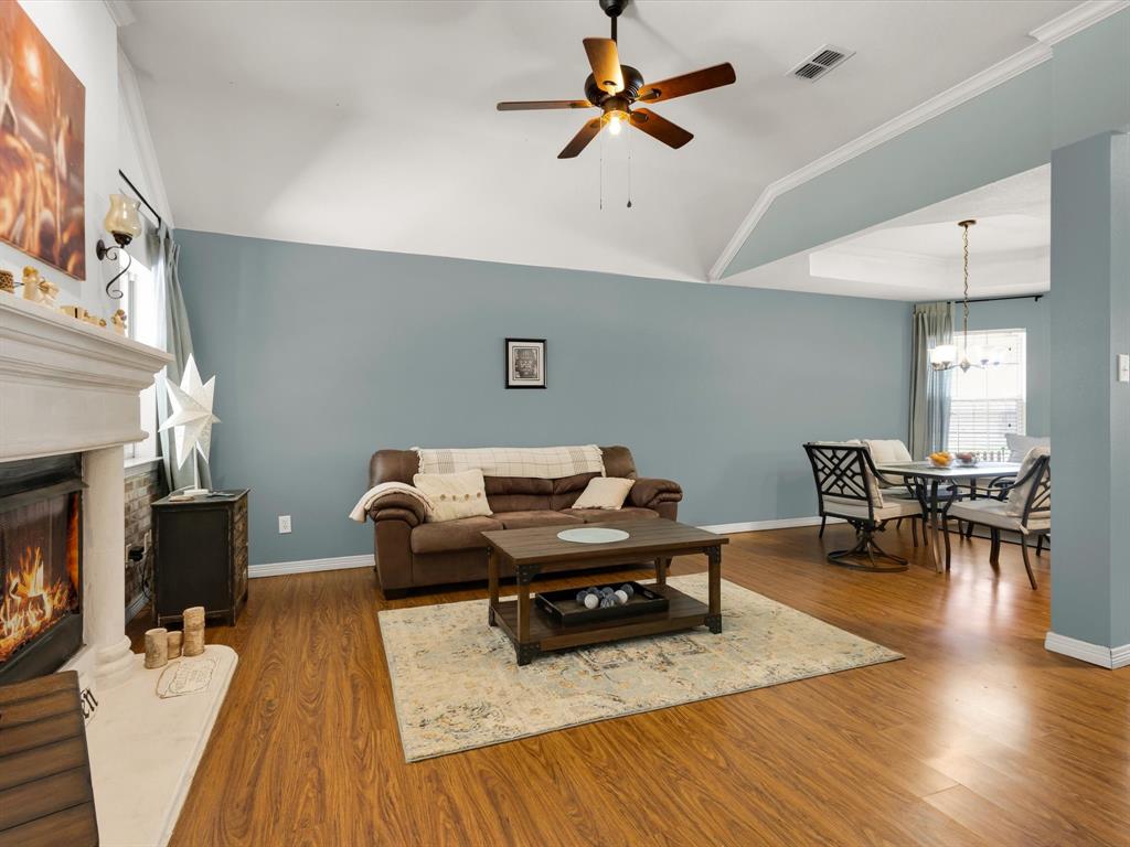 3401 Muleshoe Lane Property Photo 7
