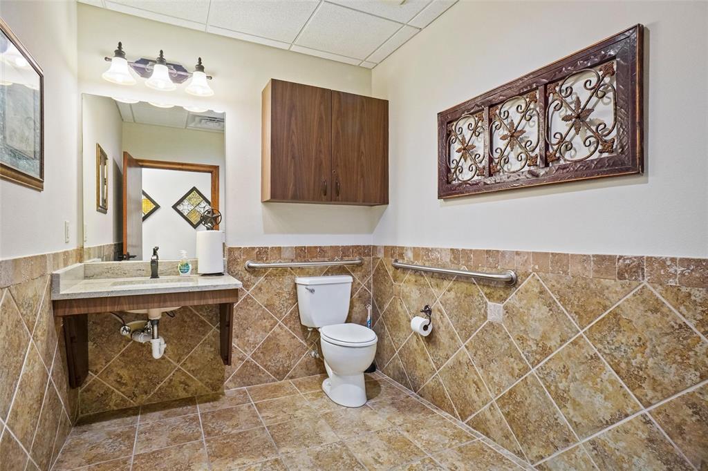 809 Woodrow Wilson Ray Circle Property Photo 24