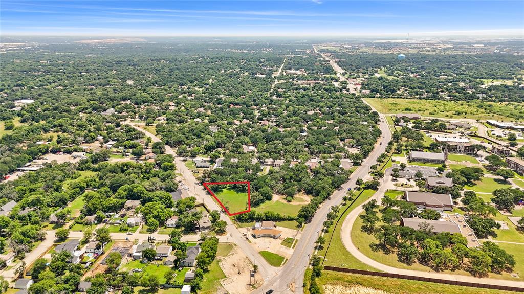 3608 Vaughn Boulevard Property Photo 2