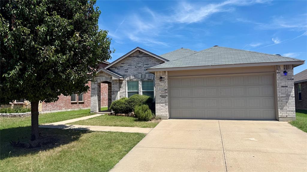 5724 Mirror Ridge Drive Property Photo 1