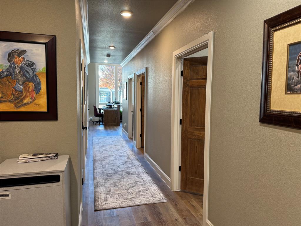 1028 Halsell Street Property Photo 4