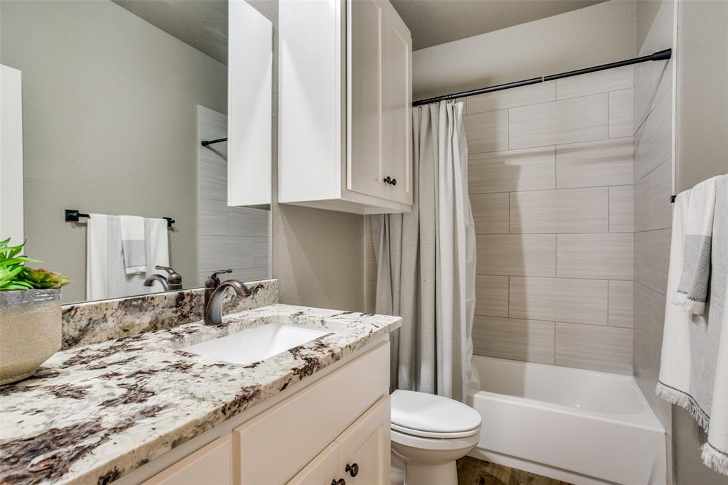 1028 Halsell Street Property Photo 8