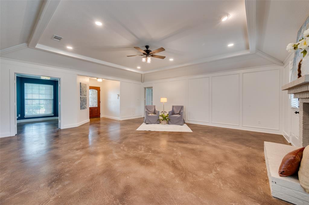 4704 N Meadow Ridge Circle Property Photo 6