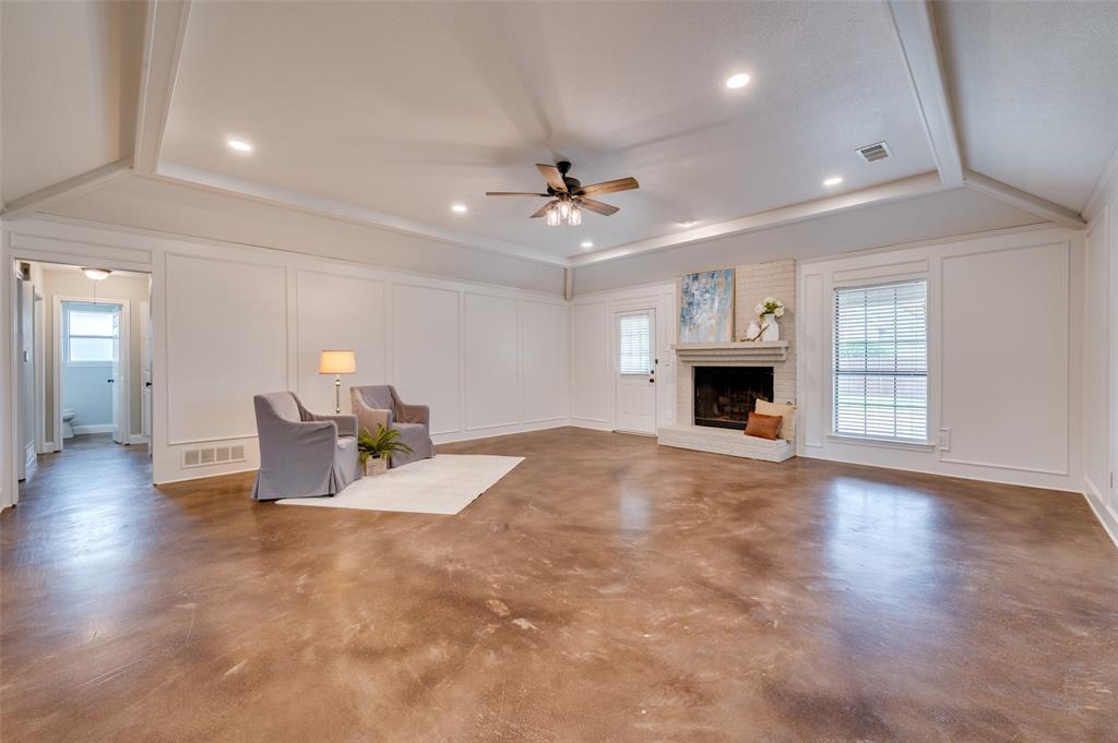 4704 N Meadow Ridge Circle Property Photo 7