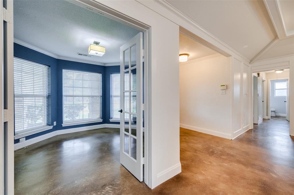4704 N Meadow Ridge Circle Property Photo 11