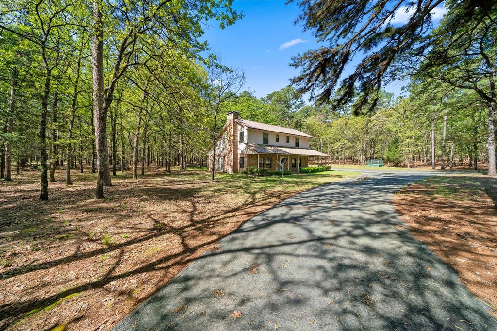 1330 Private Road 7905 Property Photo 1
