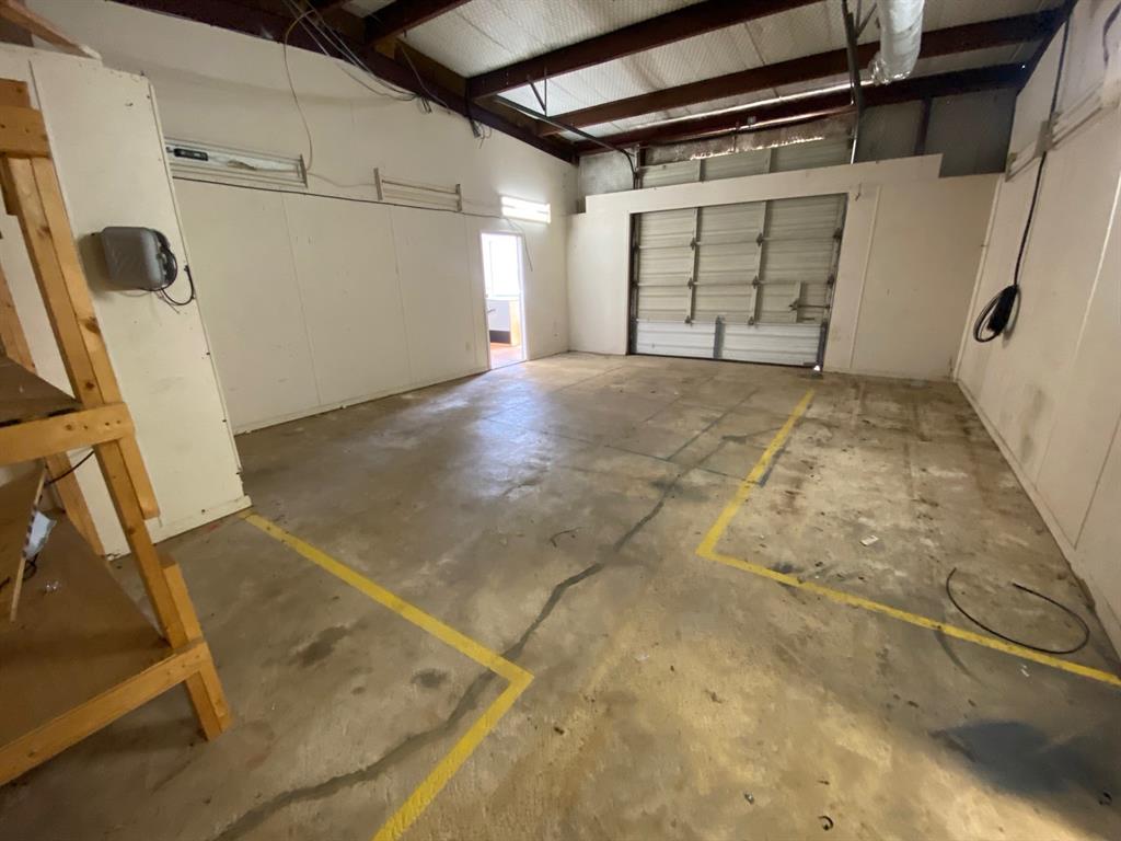 13306 State Highway 110 100 & 200 Property Photo 11