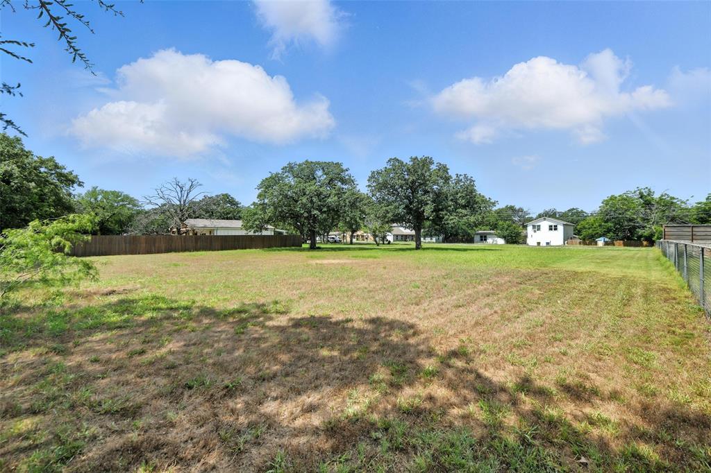 308 Lone Tree Lane Property Photo 6