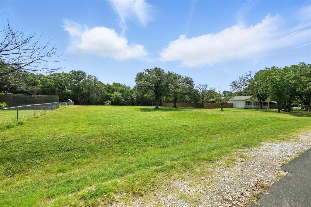 308 Lone Tree Lane Property Photo 8