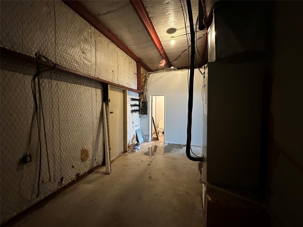323 Fm-1713 Property Photo 9