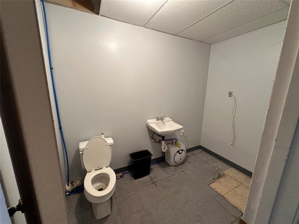 323 Fm-1713 Property Photo 10