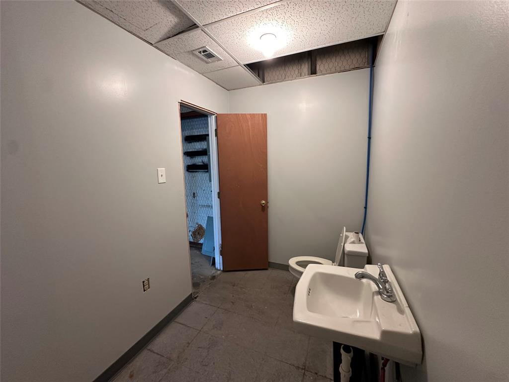 323 Fm-1713 Property Photo 11