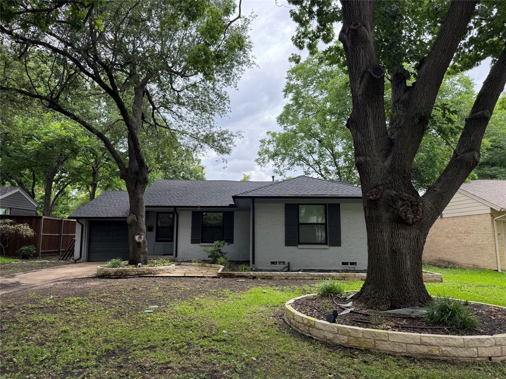 444 Kirkwood Drive Property Photo 1