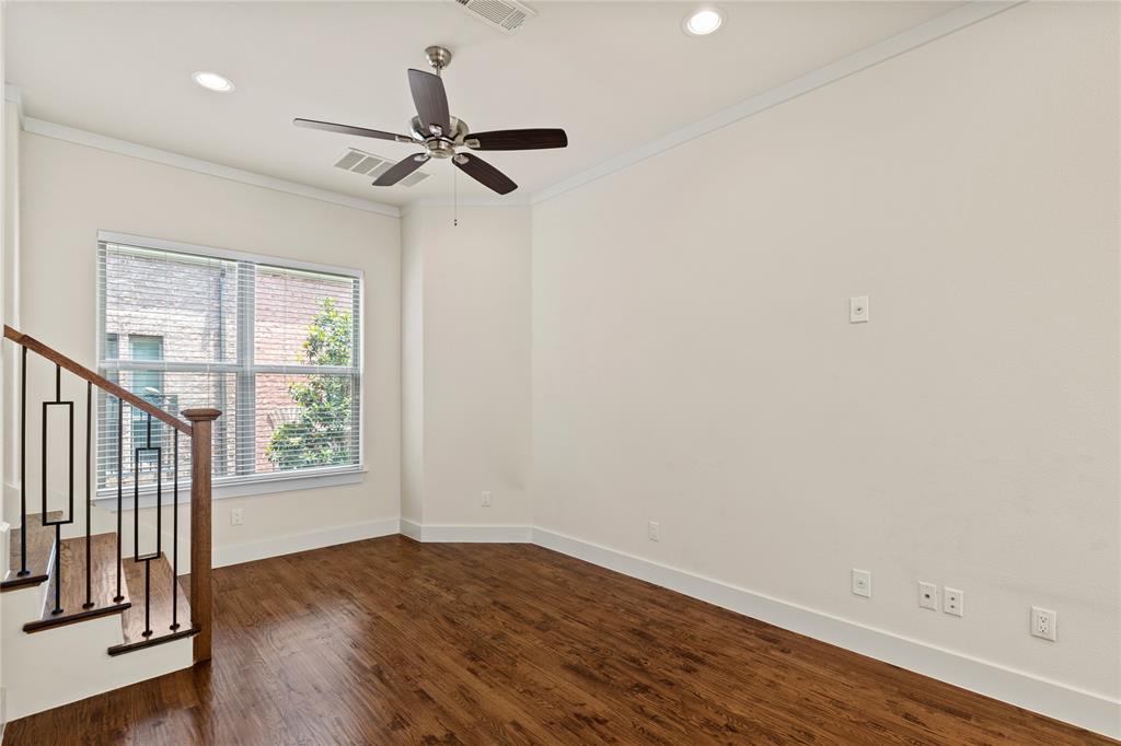 5909 Ross Avenue 2 Property Photo 16