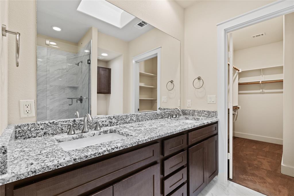 5909 Ross Avenue 2 Property Photo 24