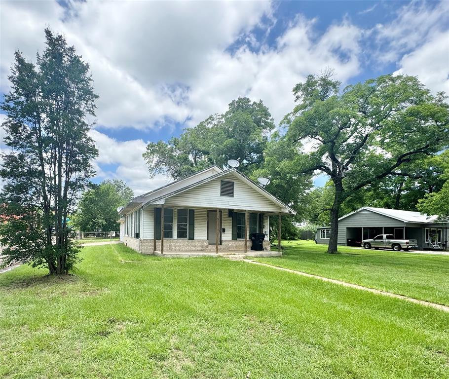 601 Elm Street Property Photo 1
