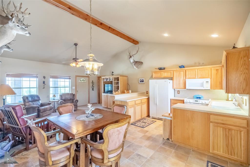11072 Phillip Road Property Photo 6