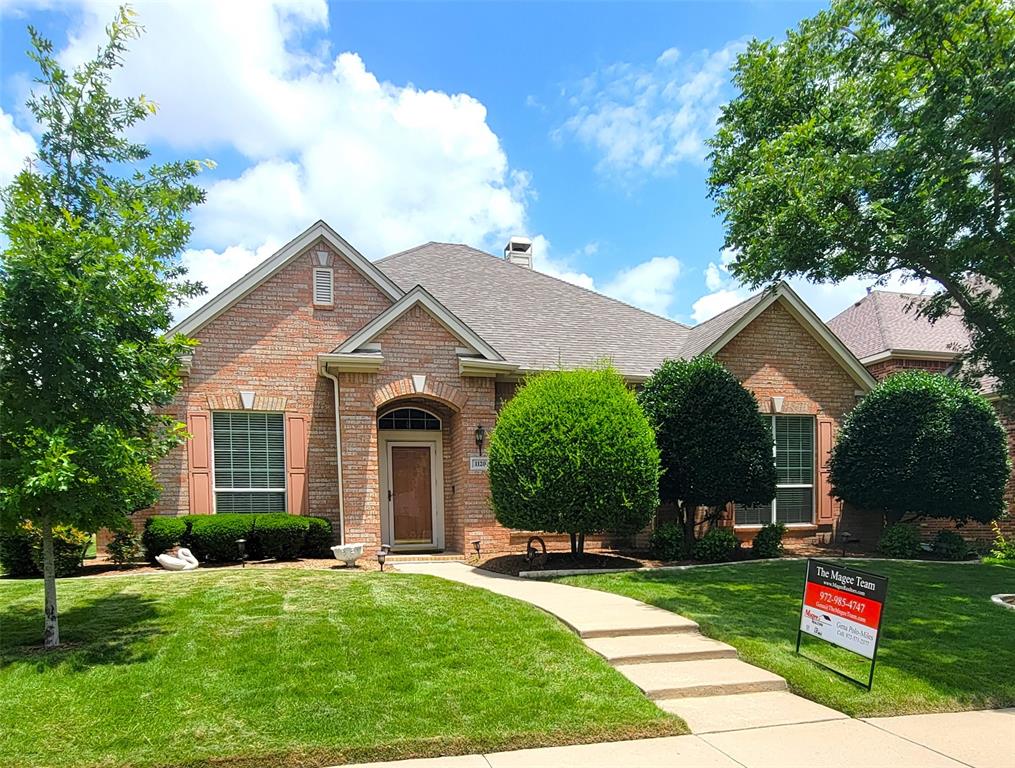 1120 Surrey Lane Property Photo 1