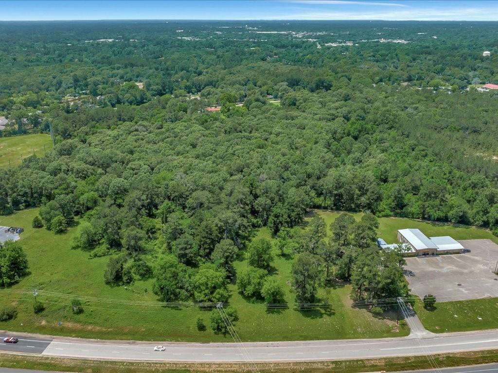 410 S Medford Drive Property Photo 3