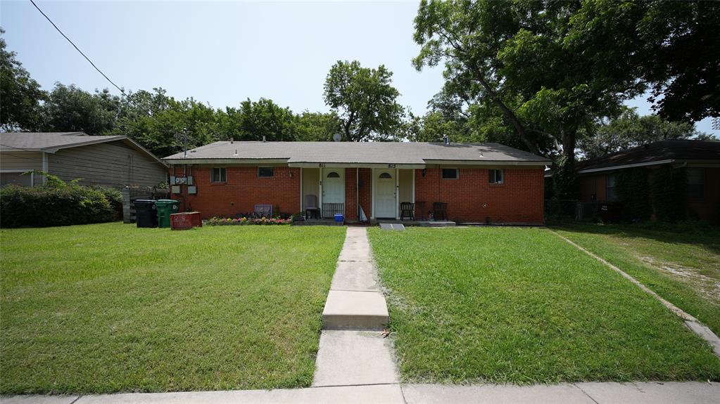 811 Crescent Street Property Photo 1