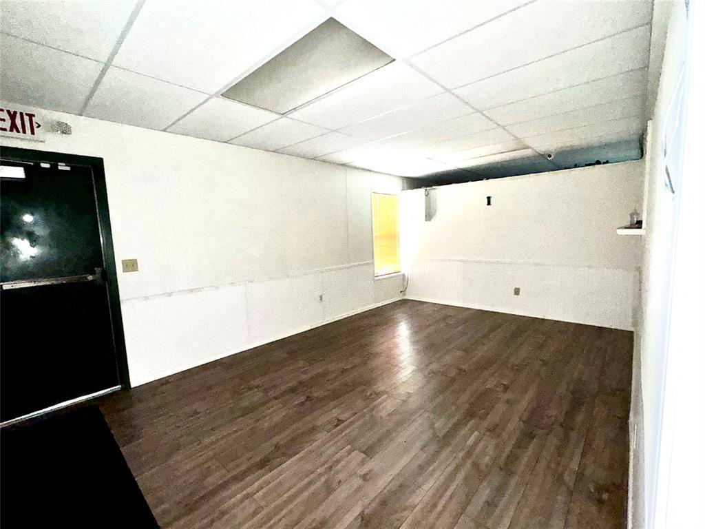 1315 N Beaton Property Photo 5