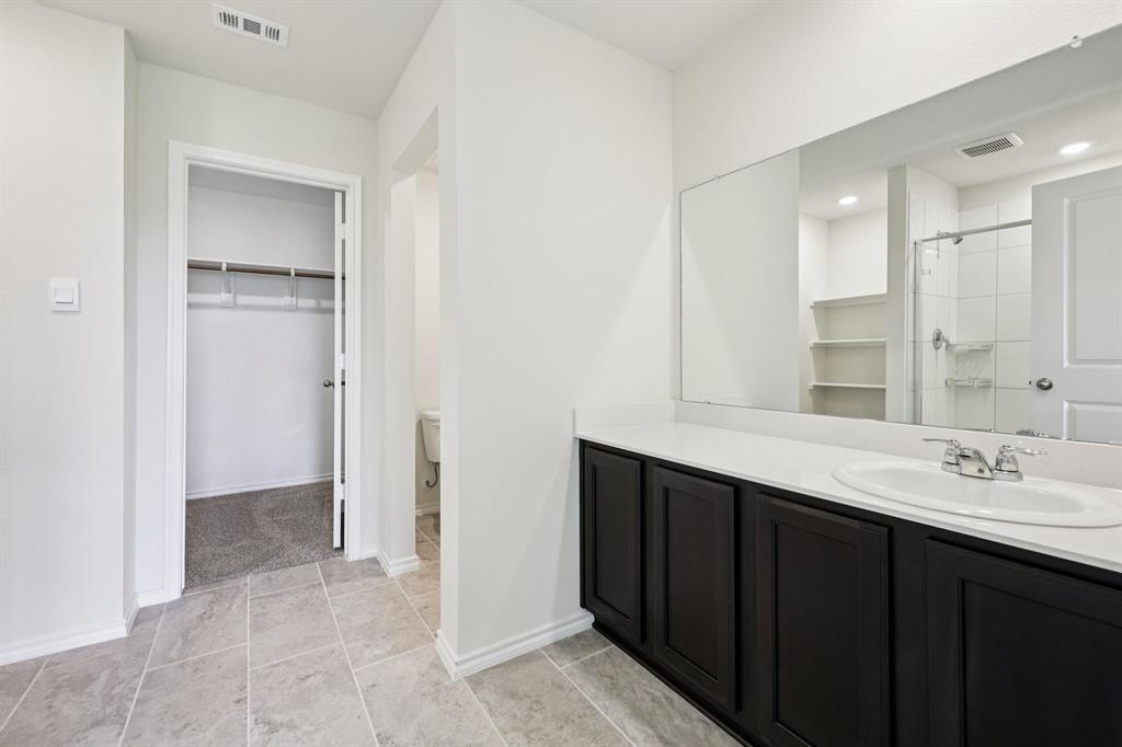 205 Roughrider Trail Property Photo 32