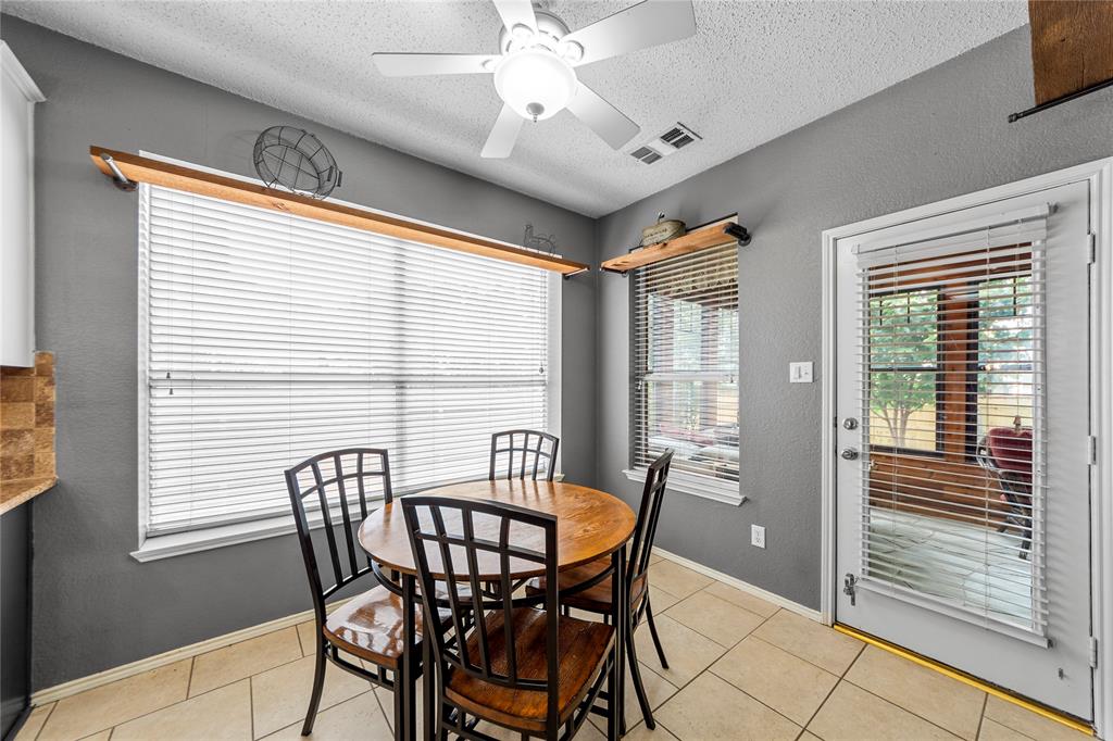 5904 Meadowcrest Lane Property Photo 11