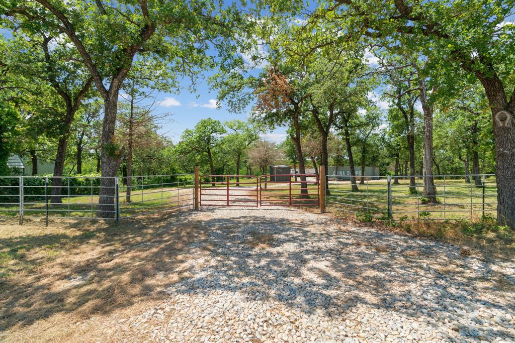 1385 Cr-1340 Property Photo 1