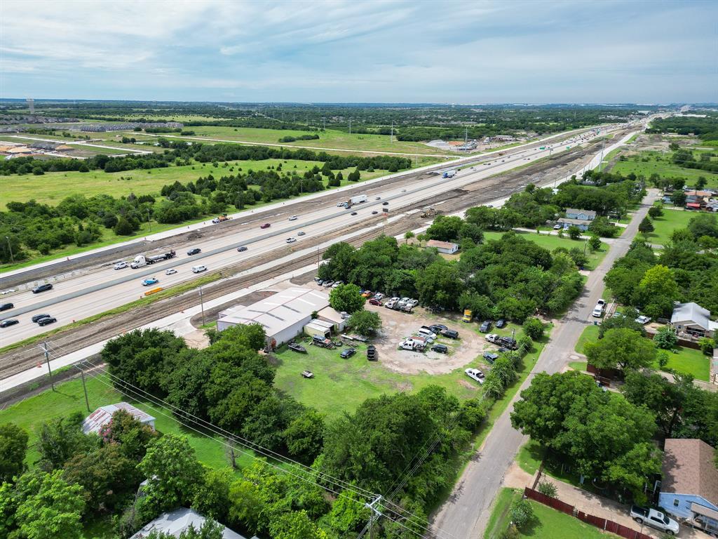 630 N I-35 Frontage Road Property Photo 6