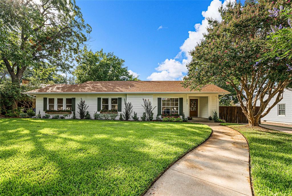 2617 Pine Avenue Property Photo 1