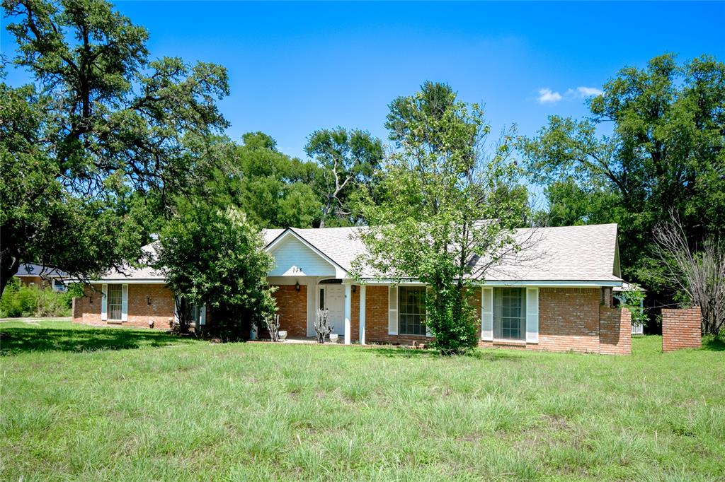 738 Westwood Drive Property Photo 1