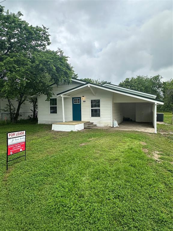 104 E North Main Street Property Photo 1
