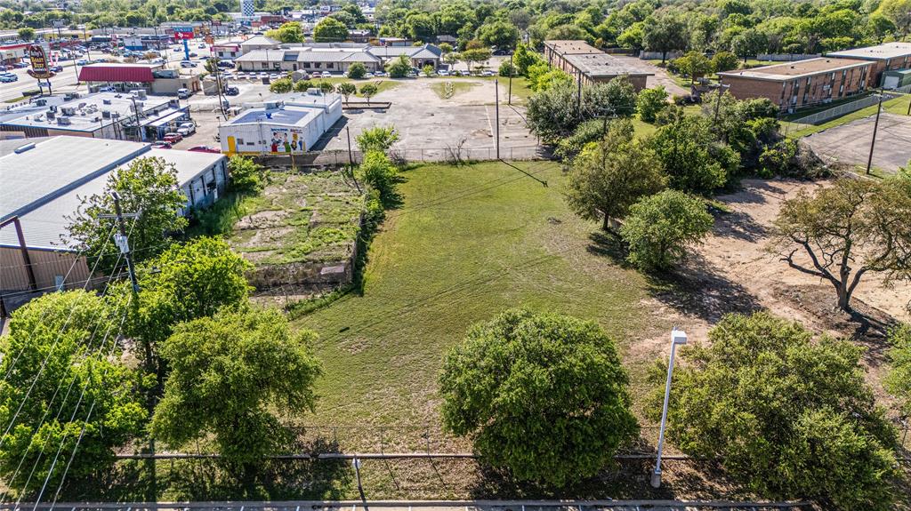 720 N New Road Property Photo 18
