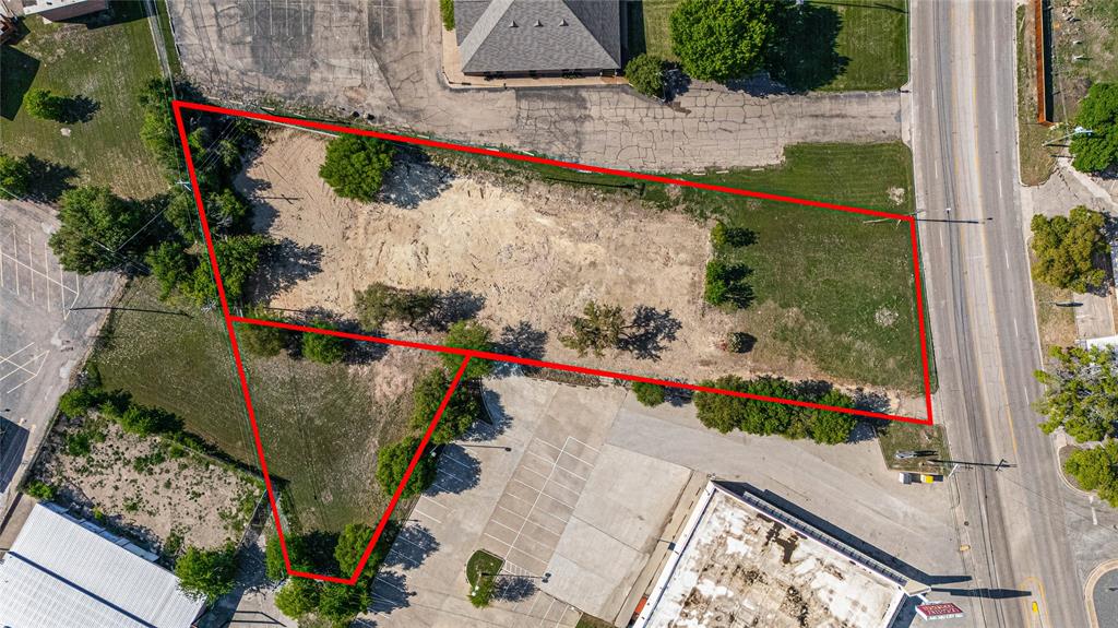 720 N New Road Property Photo 31