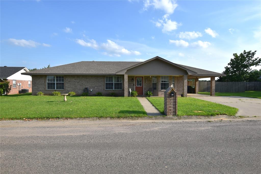 114 Amy Court Property Photo 1