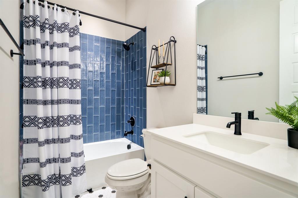 1116 Elijah Drive Property Photo 3