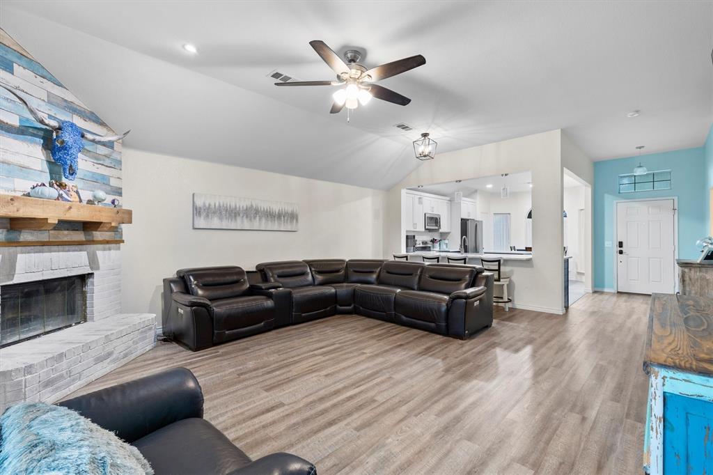 712 Kerwin Court Property Photo 12