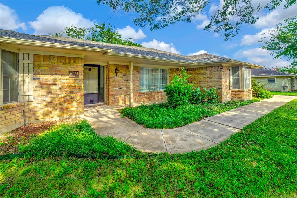 6021 Sycamore Creek Road Property Photo 1