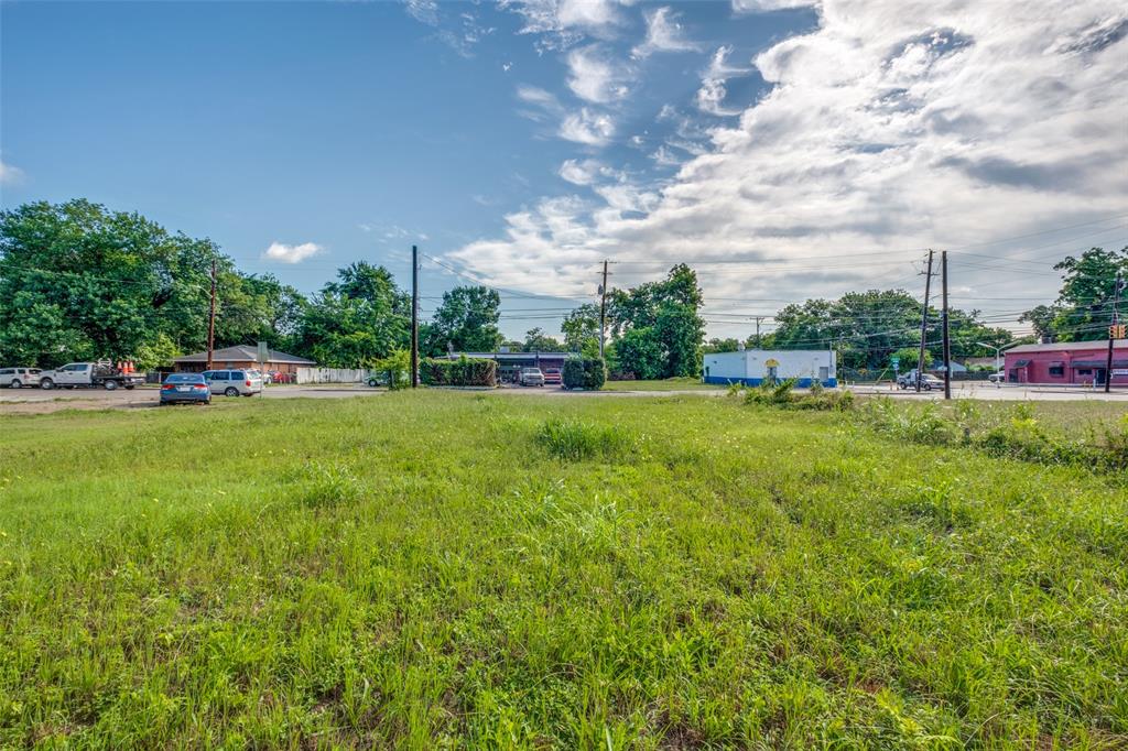 2723 Lagow Street Property Photo 11