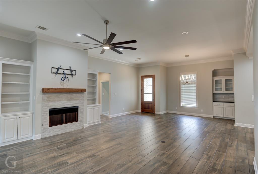 5116 Tensas Drive Property Photo 3