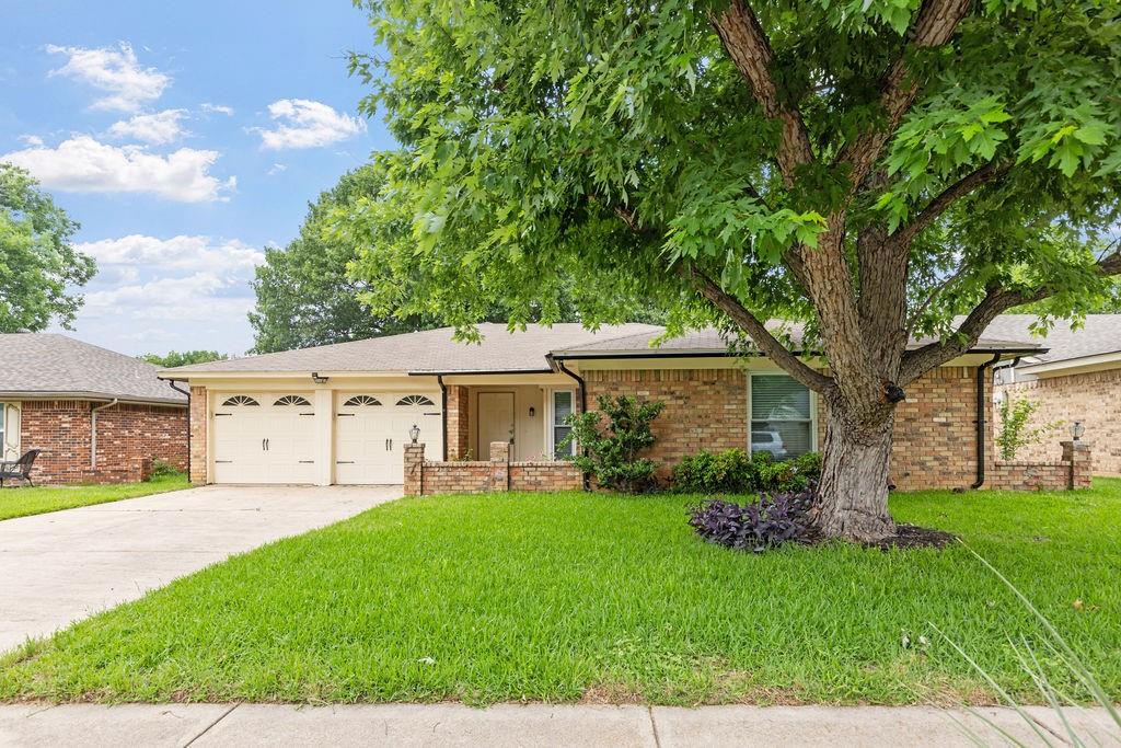 1425 Bryan Drive Property Photo 1