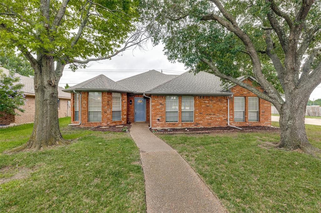411 Vicki Lane Property Photo 1