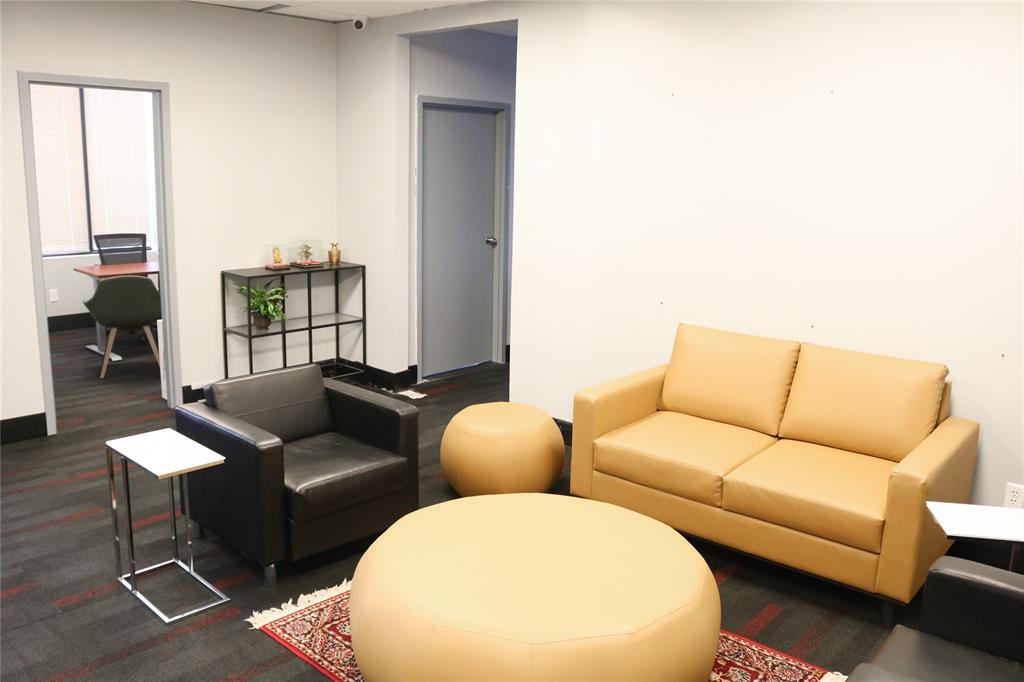 1903 Central Drive Property Photo 10