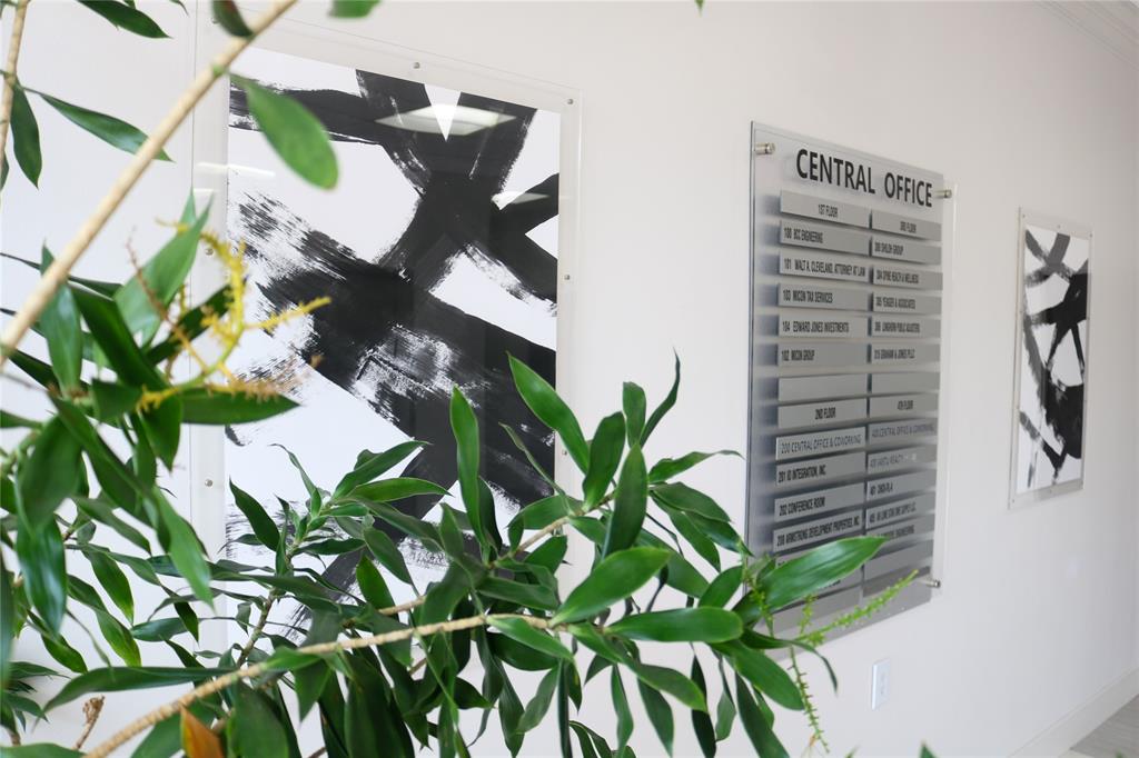 1903 Central Drive Property Photo 22