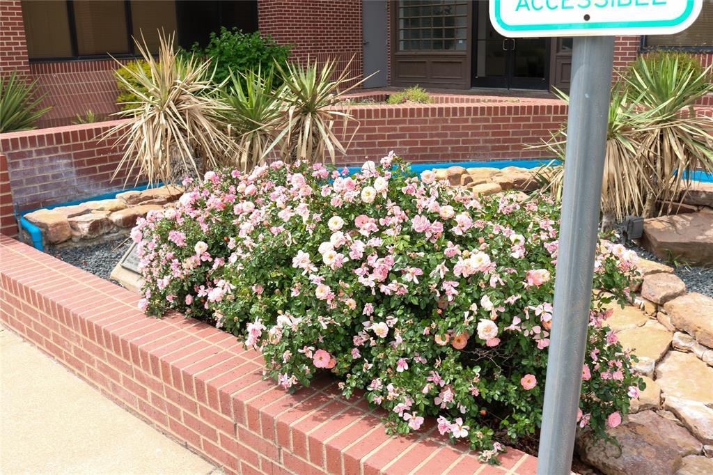 1903 Central Drive Property Photo 25