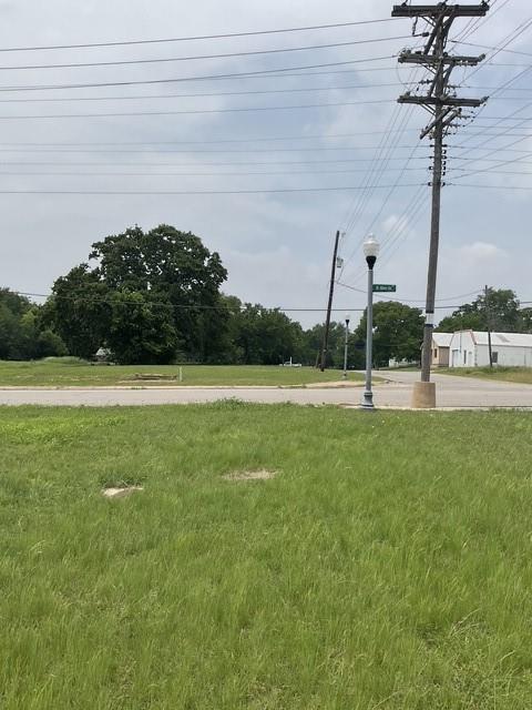 123 N Main Street Property Photo 5