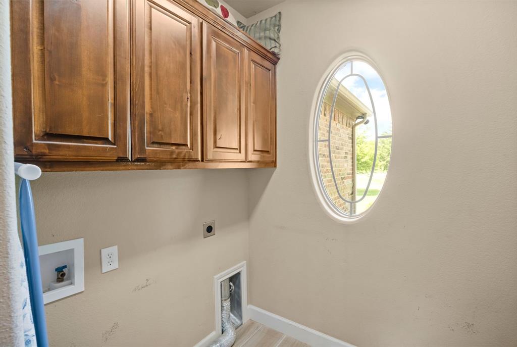 4221 County Road 2613 Property Photo 26