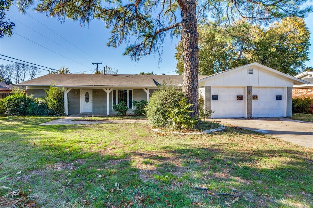 4704 South Drive Property Photo 1
