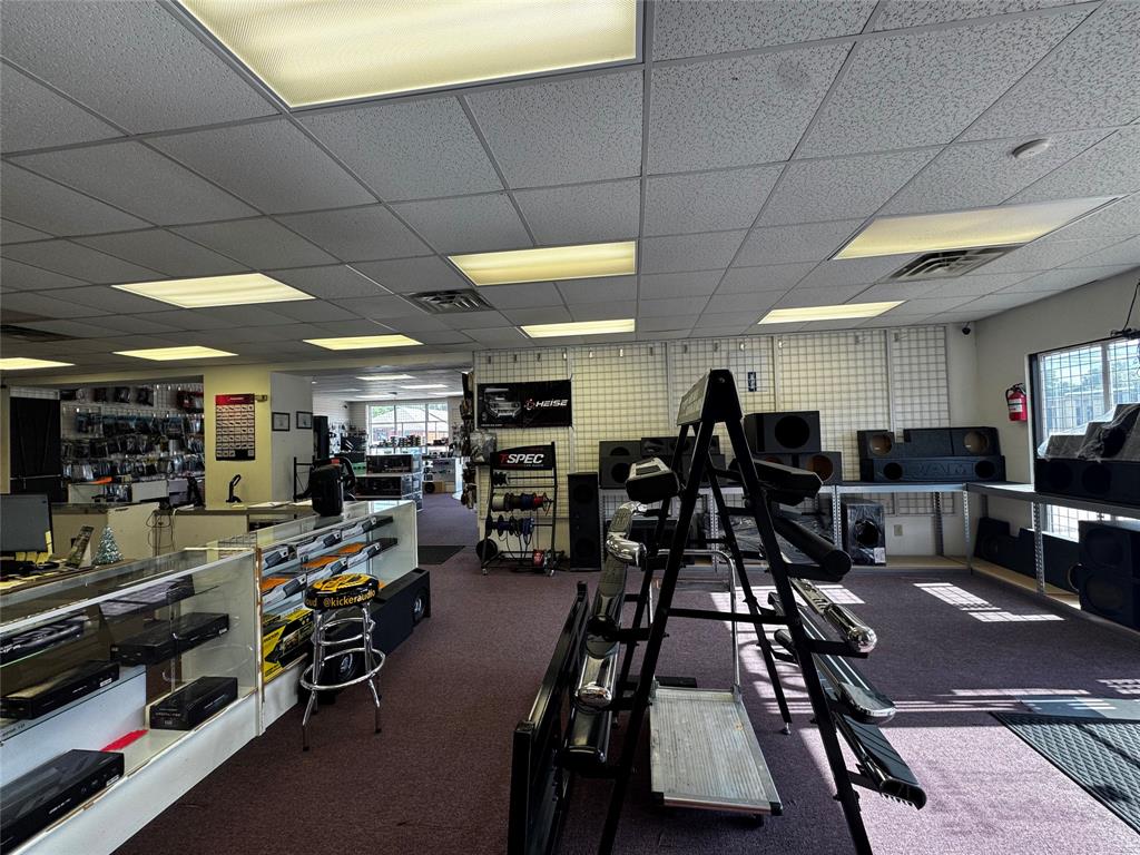 1626 Lamar Avenue Property Photo 17