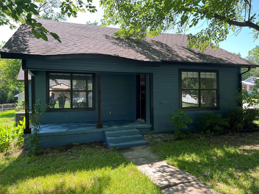 215 N Morrow Street Property Photo 1